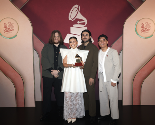 Grammy Latino: “Un Corazón” gana como Mejor Álbum Cristiano