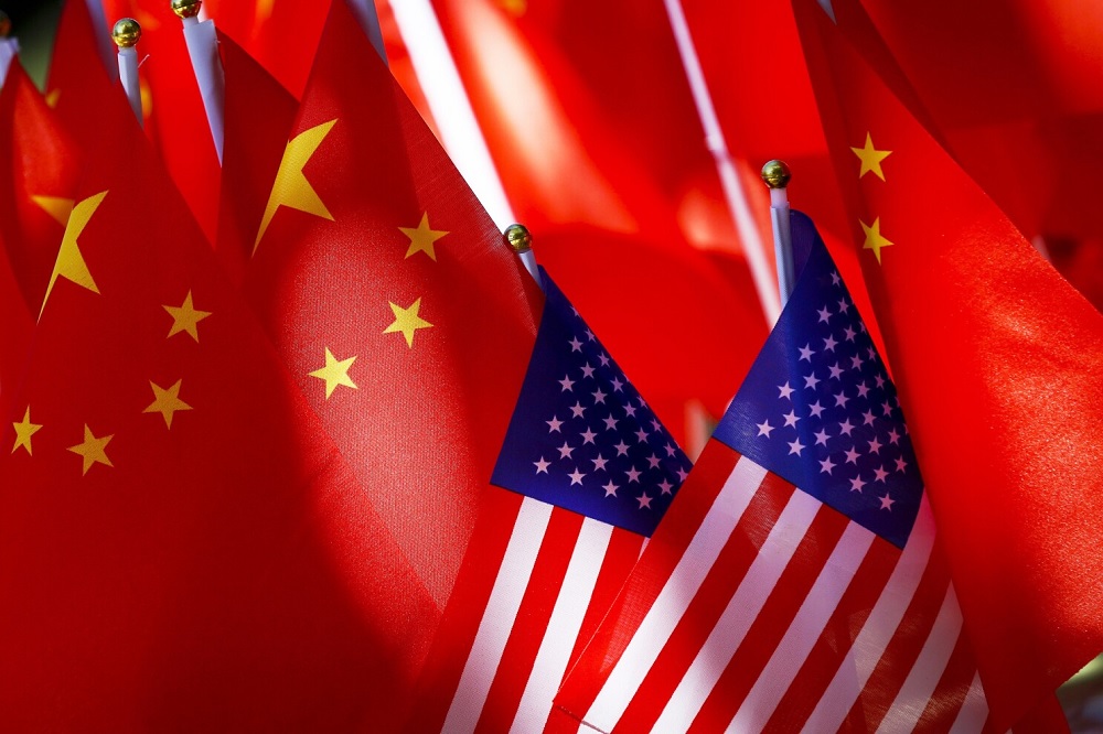 China bloquea exportaciones clave a EE. UU.