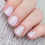 Manicura salvavidas: guía para uñas cortas y elegantes