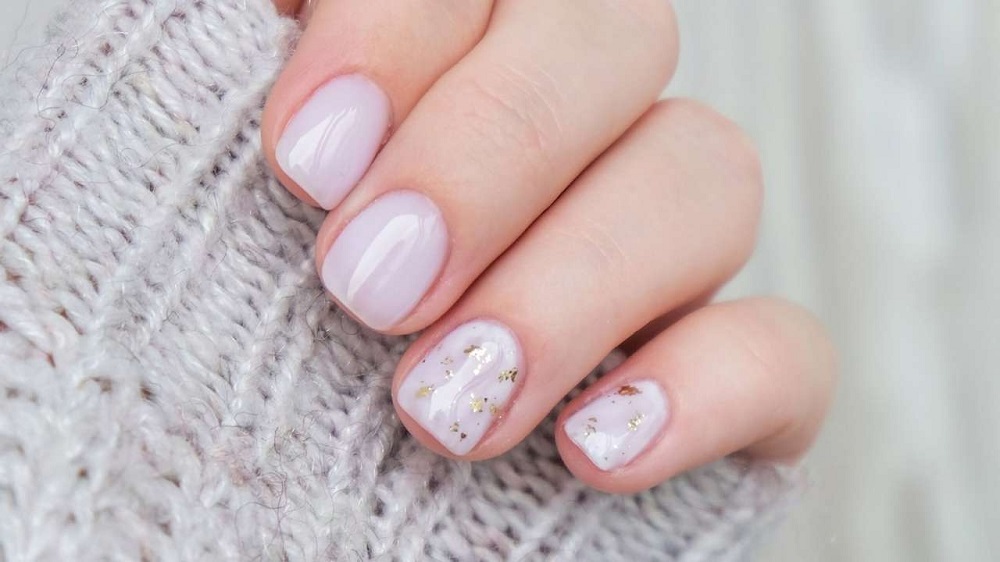 Manicura salvavidas: guía para uñas cortas y elegantes