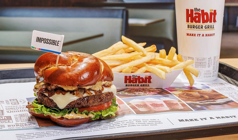 Niños comen gratis en Habit Burger & Grill