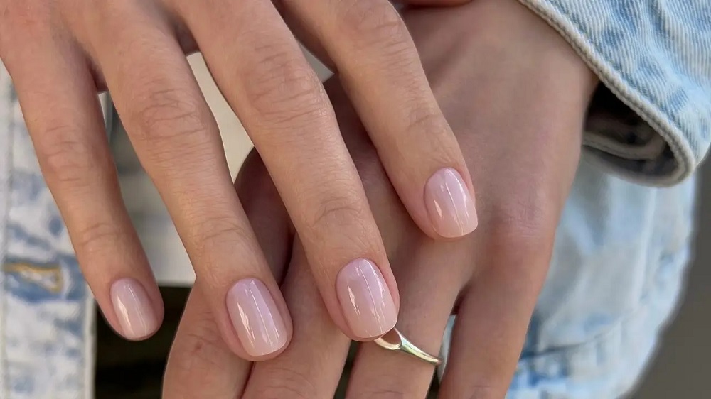 Uñas de maniquí invierno 2024: el lujo silencioso que triunfa