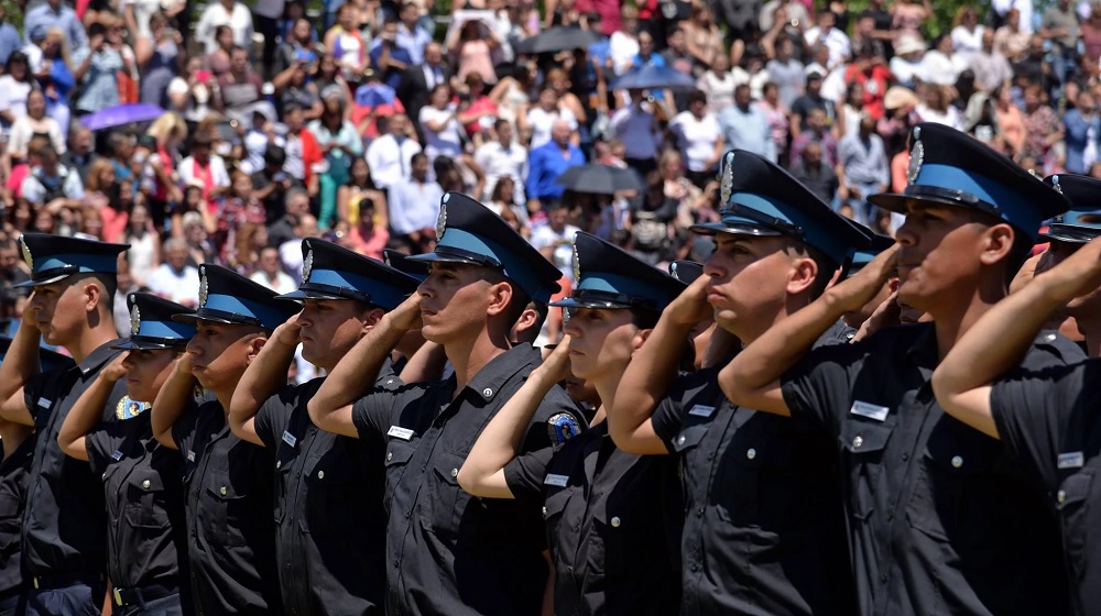 Día Internacional del Policía: historias de valentía y servicio