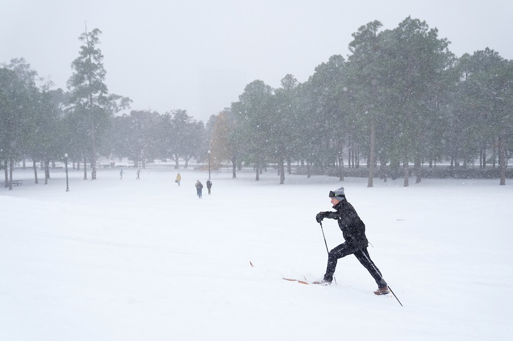 Histórica tormenta invernal: sur de EE. UU. cubierto de hielo