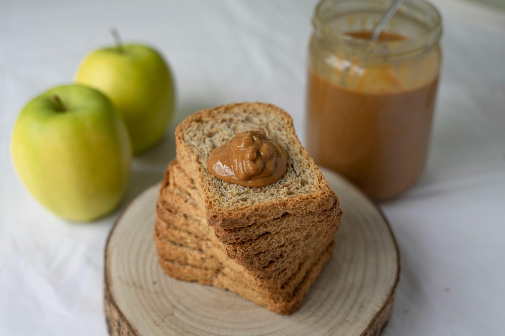 Mantequilla de maní y manzana: el sándwich ganador