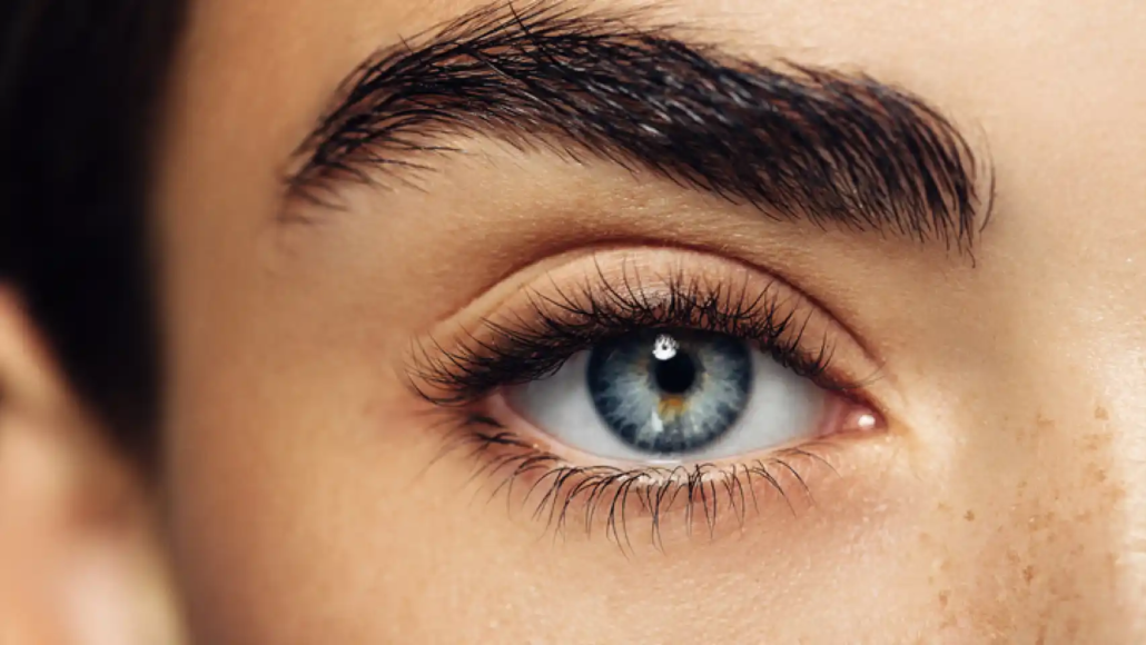 cejas pobladas