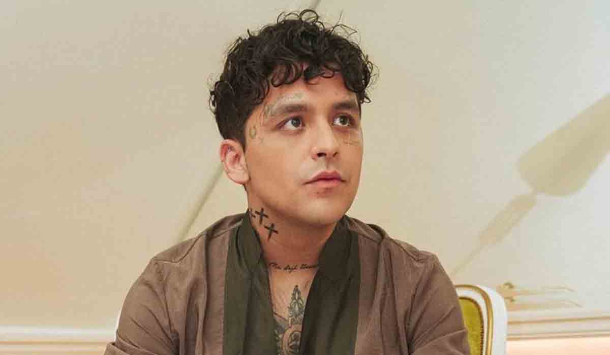 Christian Nodal lanzará su propia marca de ropa y accesorios