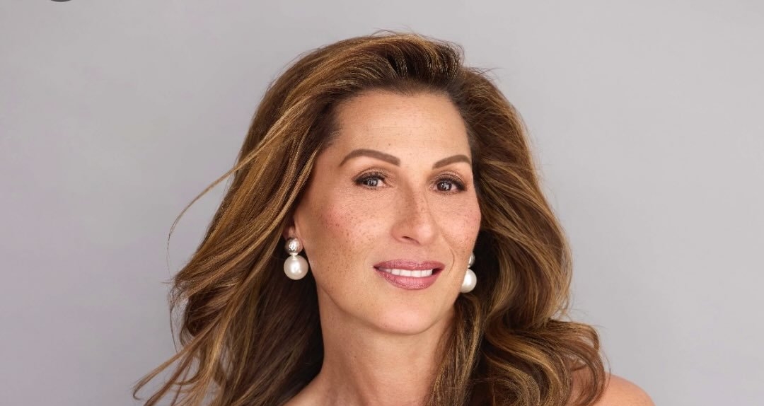 “Selling to her”: el libro que revoluciona las ventas modernas