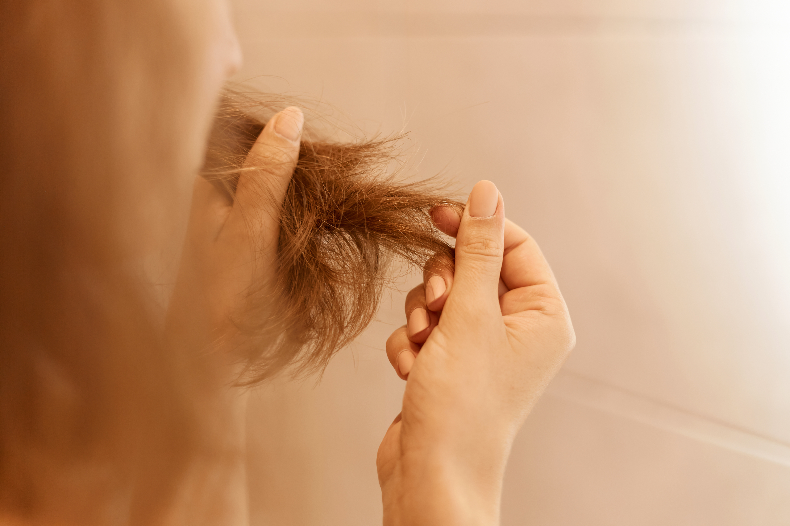 Mascarillas naturales para darle vida a las puntas del cabello