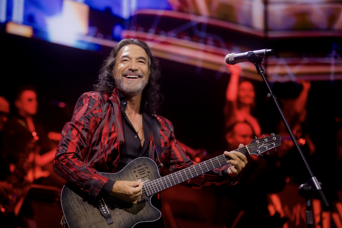 Marco Antonio Solís inicia gira mundial con conciertos inolvidables