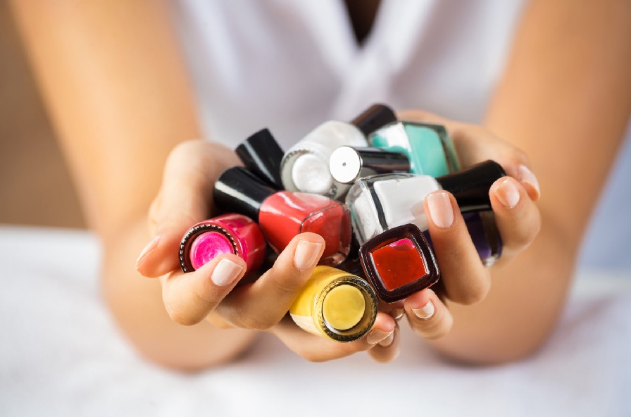 Esmaltes semipermanentes quedan prohibidos en la UE