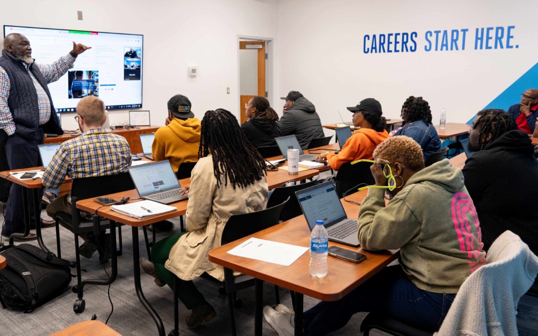 Goodwill inaugura iNoVate Smart Lab para impulsar carreras tecnológicas