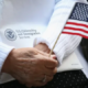 USCIS elimina cheques y giros: así cambian los pagos migratorios en EE. UU.