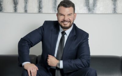 Dr. José Vitto firma alianza con Miss Universe Chile