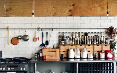 Ruido visual en la cocina: sugerencias para deshacerte del problema