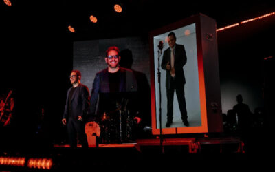 Juan Fernando Velasco revive a Julio Jaramillo con un show holográfico