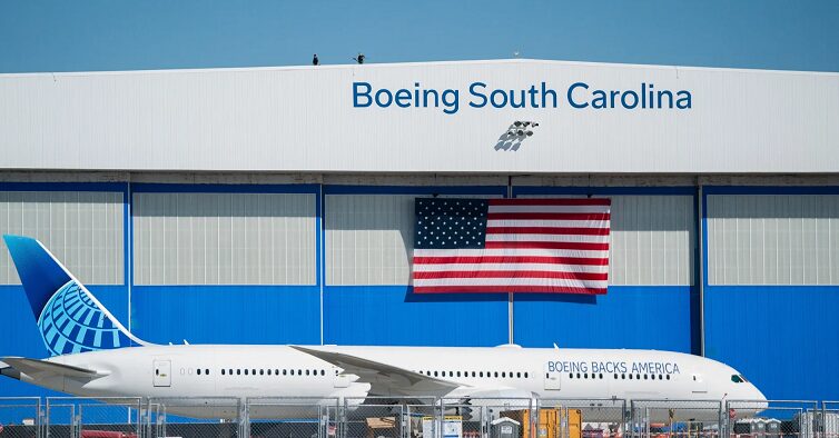 Boeing celebra ampliación de su planta en North Charleston