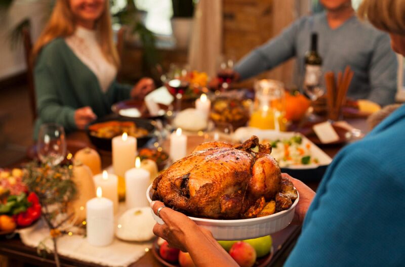 Cómo hacer del Thanksgiving una celebración segura