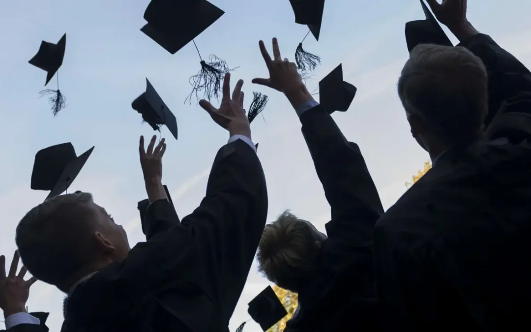 Greenville County Schools alcanza cifra récord en tasa de graduación