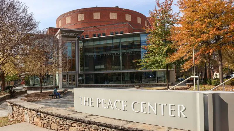 Peace Center celebra aniversario como epicentro artístico