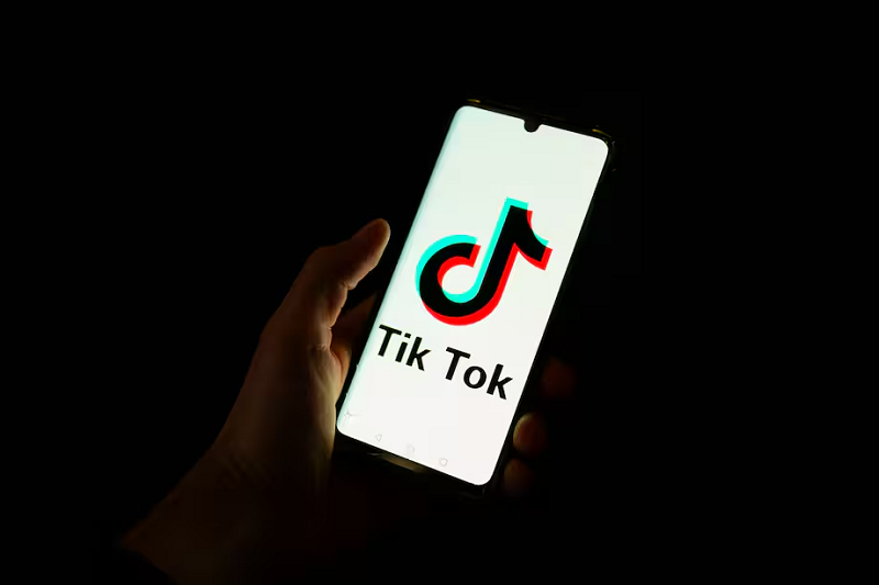 Señalan a TikTok de dar acceso a pornografía infantil