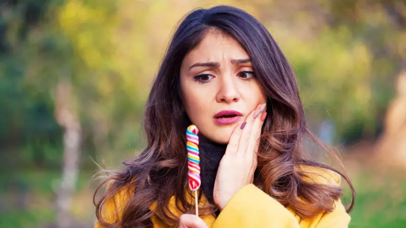 Qué ocurre en tus dientes al consumir azúcar y cómo protegerlos