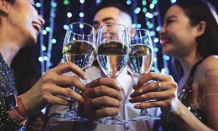 Locales en Greenville para comer, beber y festejar Año Nuevo