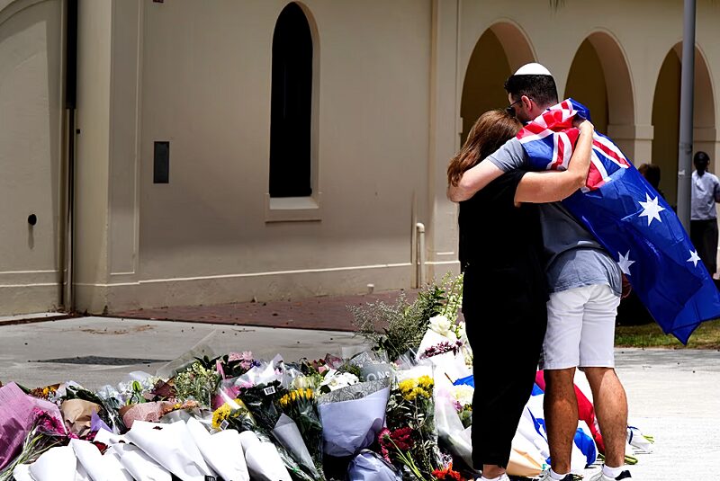 Más de 10 personas muertas en ataque antisemita en Australia