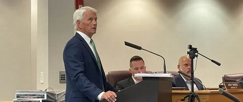 Greenville County renueva contrato administrativo