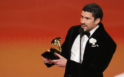 Bad Bunny dedica Grammy a los inmigrantes y critica al ICE