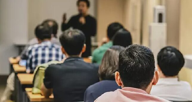 Legisladores de SC exigen capacitación en seguridad para estudiantes universitarios