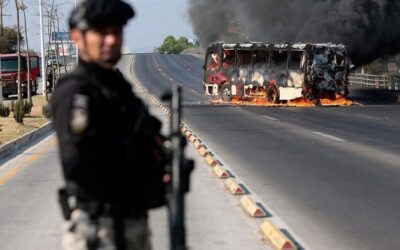 México en caos y violencia tras muerte de “El Mencho”