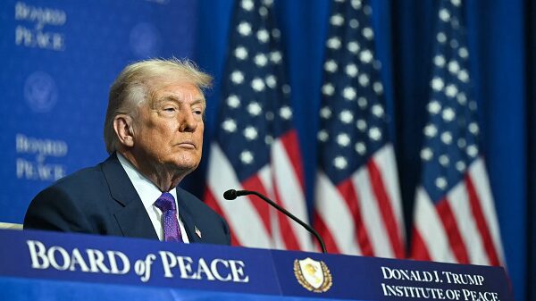 Trump endurece el tono con Irán y advierte “graves consecuencias”