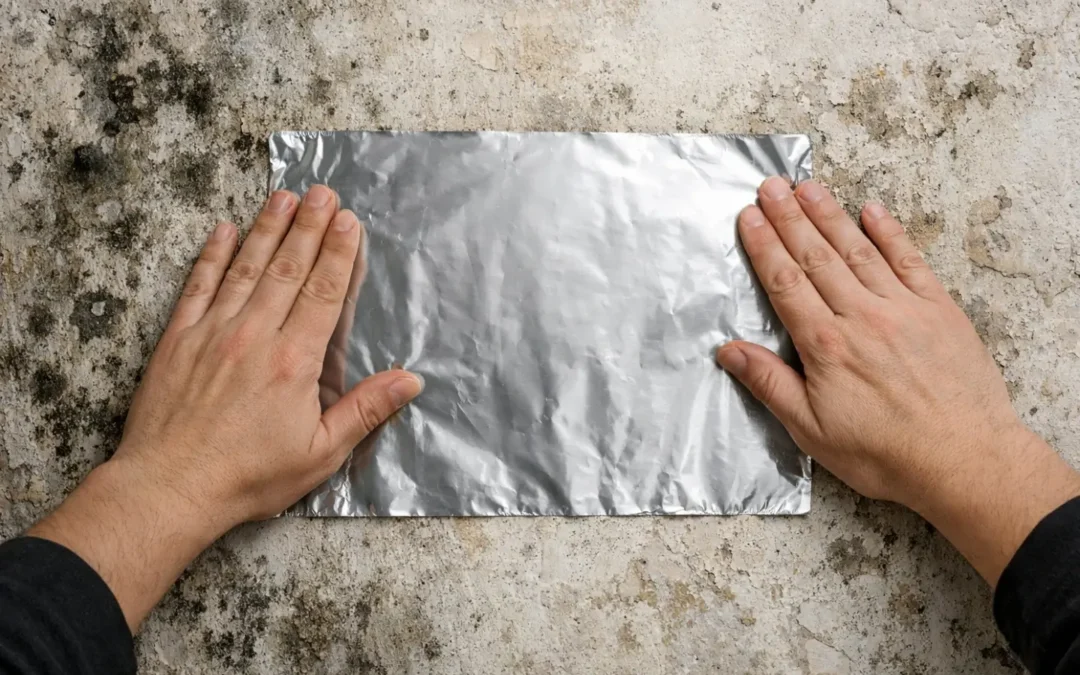 Detecta la humedad en las paredes con papel aluminio