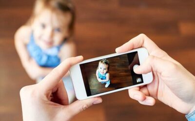 “Sharenting”: publicar fotos de niños en redes sociales es inseguro