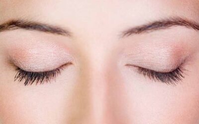 Maquillaje infalible para rejuvenecer los párpados caídos