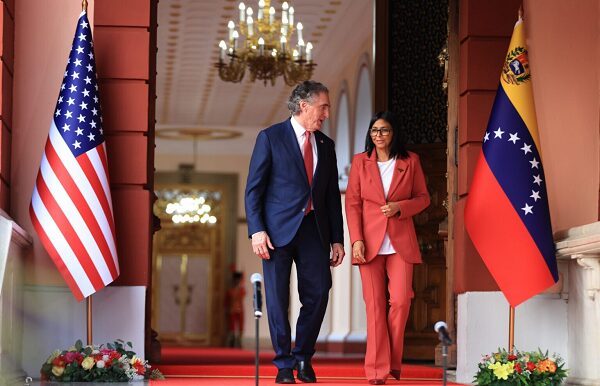 Venezuela y Estados Unidos buscan cooperación en energía y minería