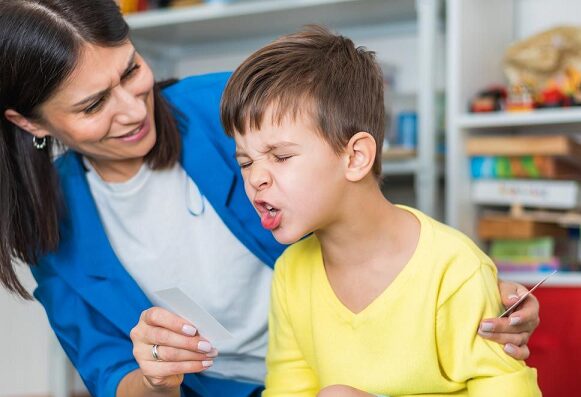 Tics nerviosos en niños: cómo identificarlos