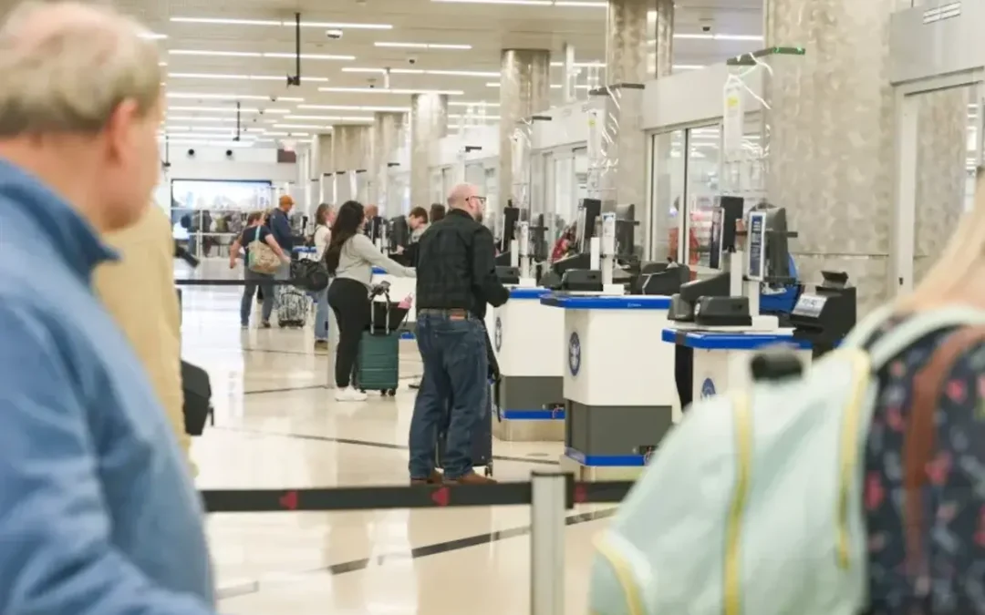 Caos en aeropuertos por crisis salarial de seguridad