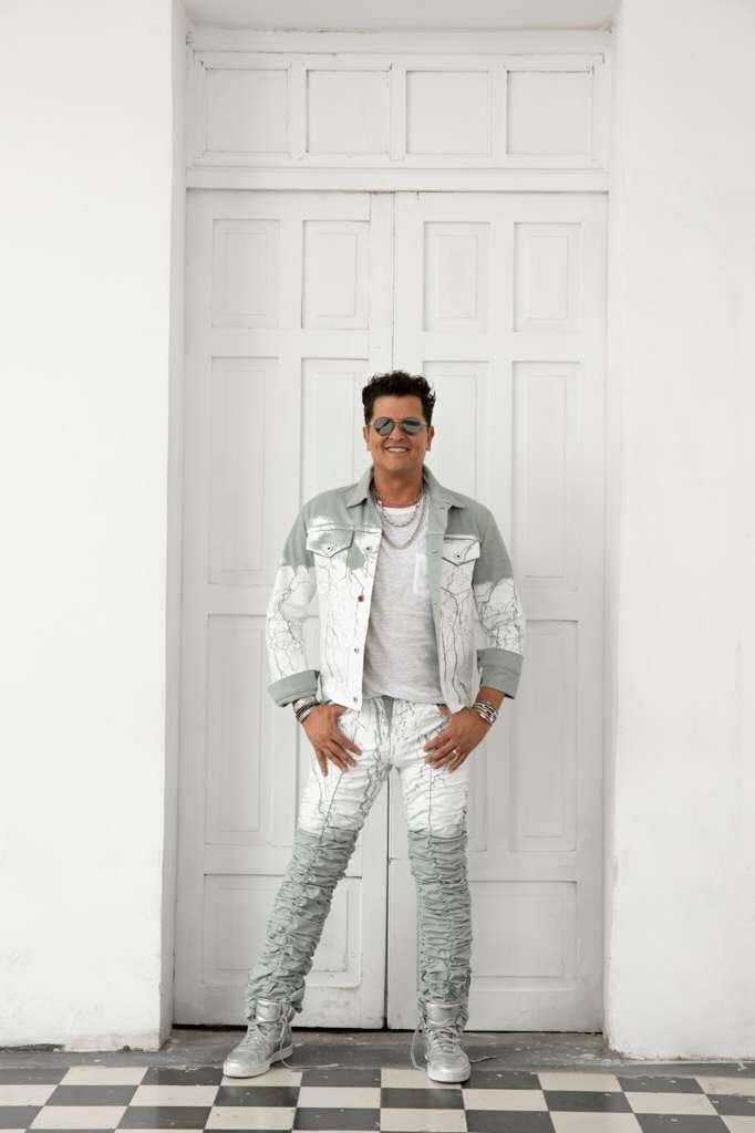 Carlos Vives Vibra Latina Festival