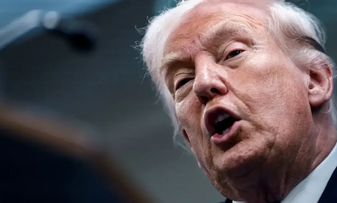 Trump amenaza con encarcelar a periodista por filtraciones