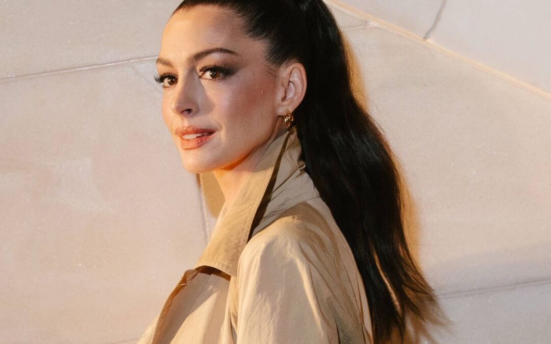 Truco “lifting” de Anne Hathaway puede ser dañino