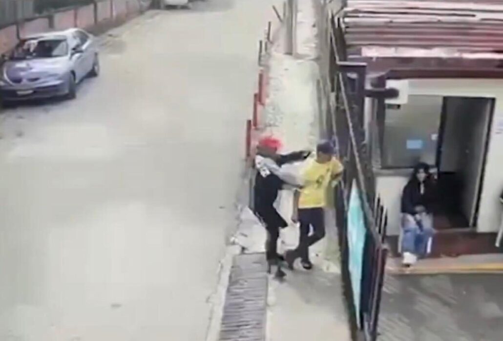  Sin senos sí hay paraíso