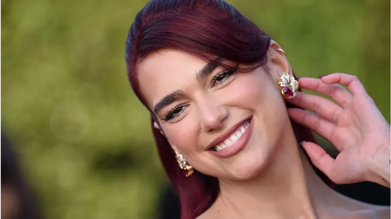 Dua Lipa 