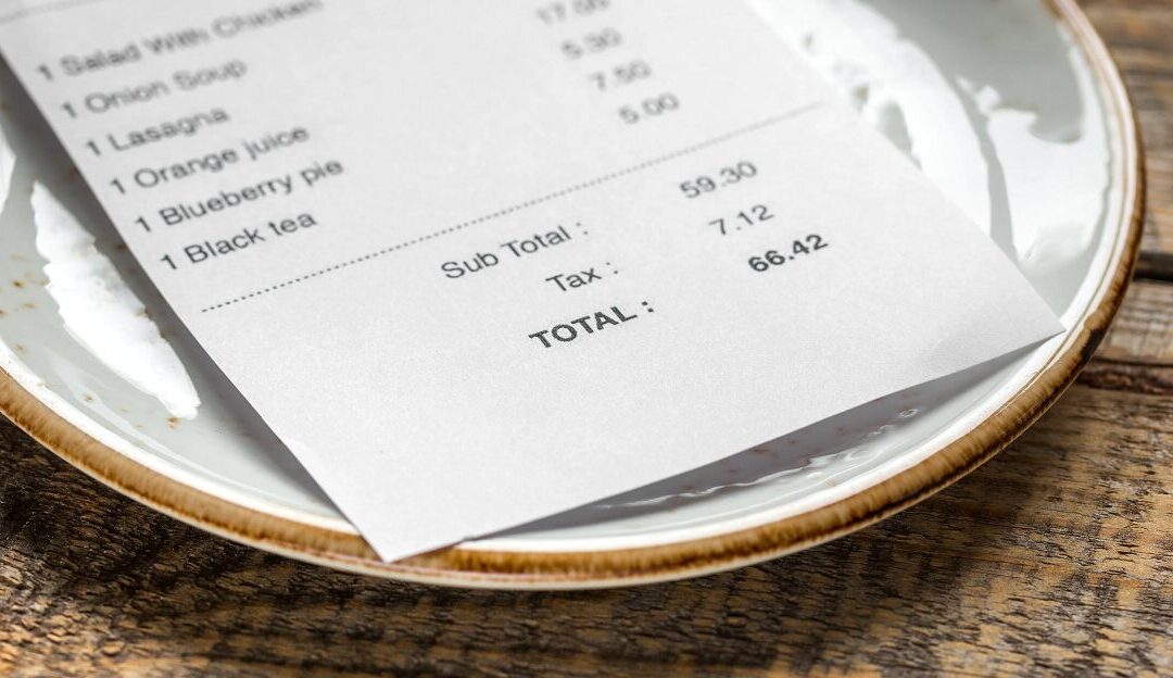 Facturas claras: nueva ley en Florida exige transparencia a los restaurantes
