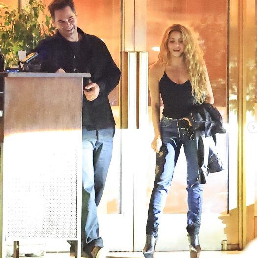 Shakira y Manuel García-Rulfo