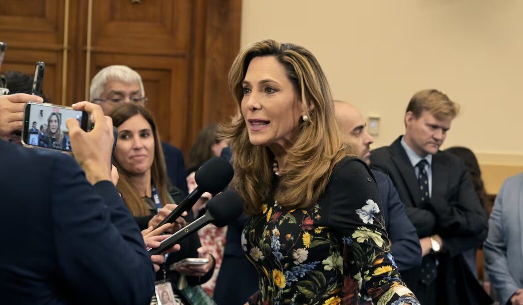 Hispanos: congresista republicana exige respeto para la comunidad