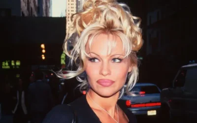 Pamela Anderson conquista tendencias de belleza