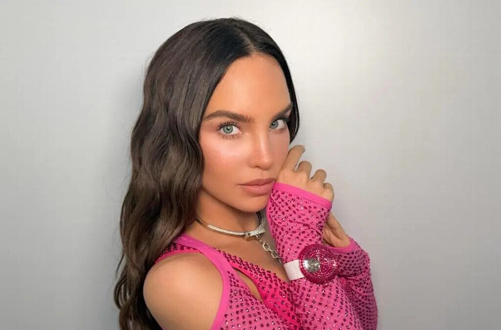 Belinda lidera lista de “los 50 más bellos 2026” de People