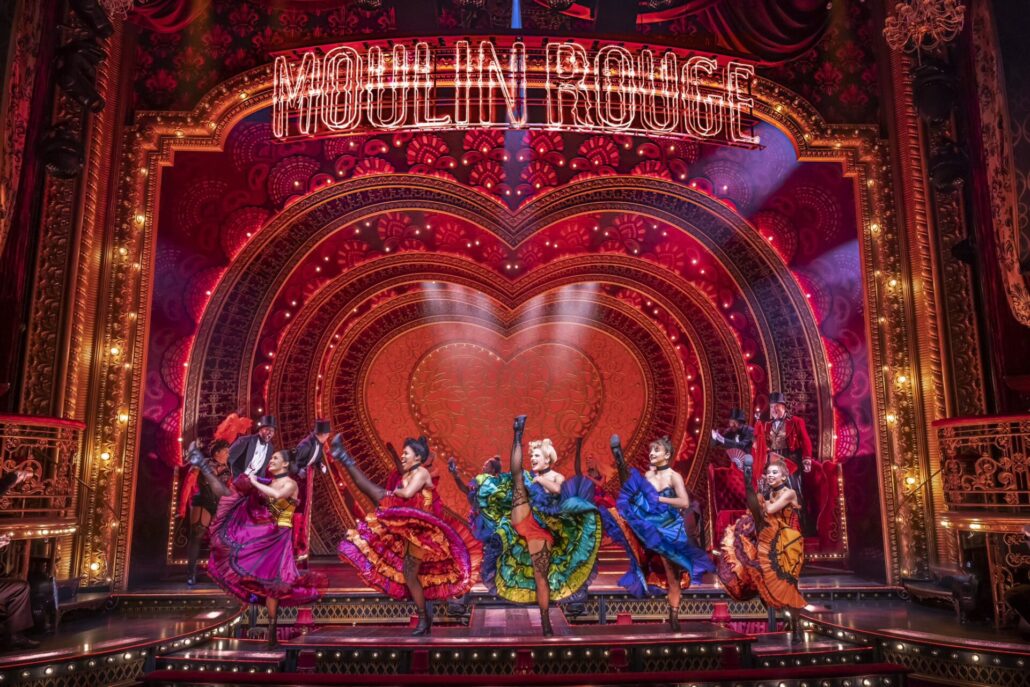  Moulin Rouge